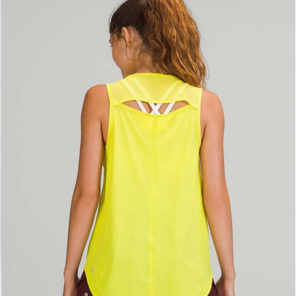 Lululemon Sculpt Tank Top Back Vent Yellow - Picture 2 of 9